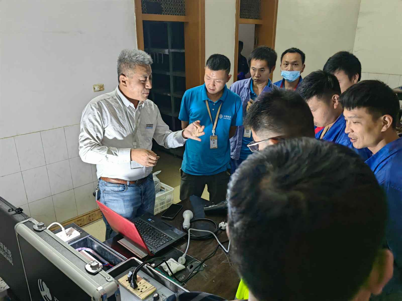 苏州浩辰工程施工管理有限公司为中移铁通有限公司安全用电培训